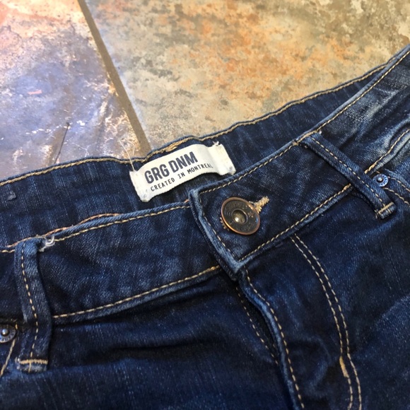 Garage Denim Dark Wash Shorts - Picture 4 of 5